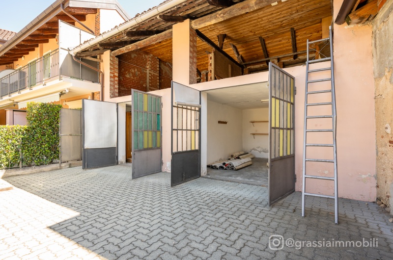 Via Susa 12, Piossasco, ,3 BagnoBagno,Autorimessa/Magazzino,in vendita,Via Susa 12,1074